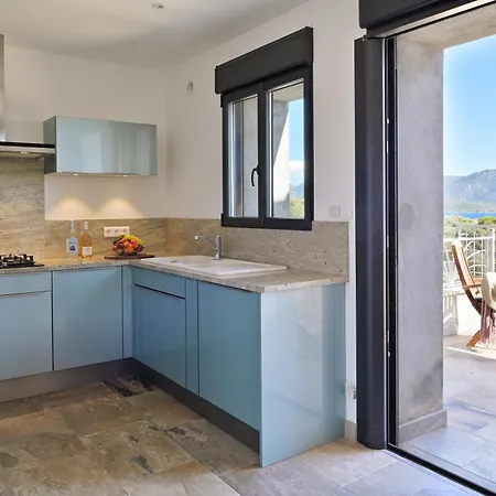 Capicciolo A Cigala فيلة *